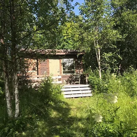 Charming Cabin In Beautiful Area Near Tromso 度假居 *